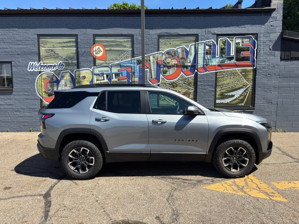 New 2026 Chevrolet Equinox ACTIV w/ Convenience Package III AWD/4WD image 32