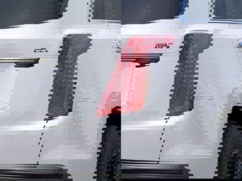 New 2026 Cadillac XT5 Premium Luxury w/ LPO, ONYX Package image 11