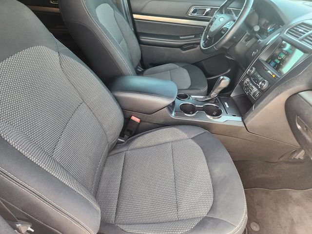 Used 2019 Ford Explorer XLT w/ Equipment Group 201A FWD image 14