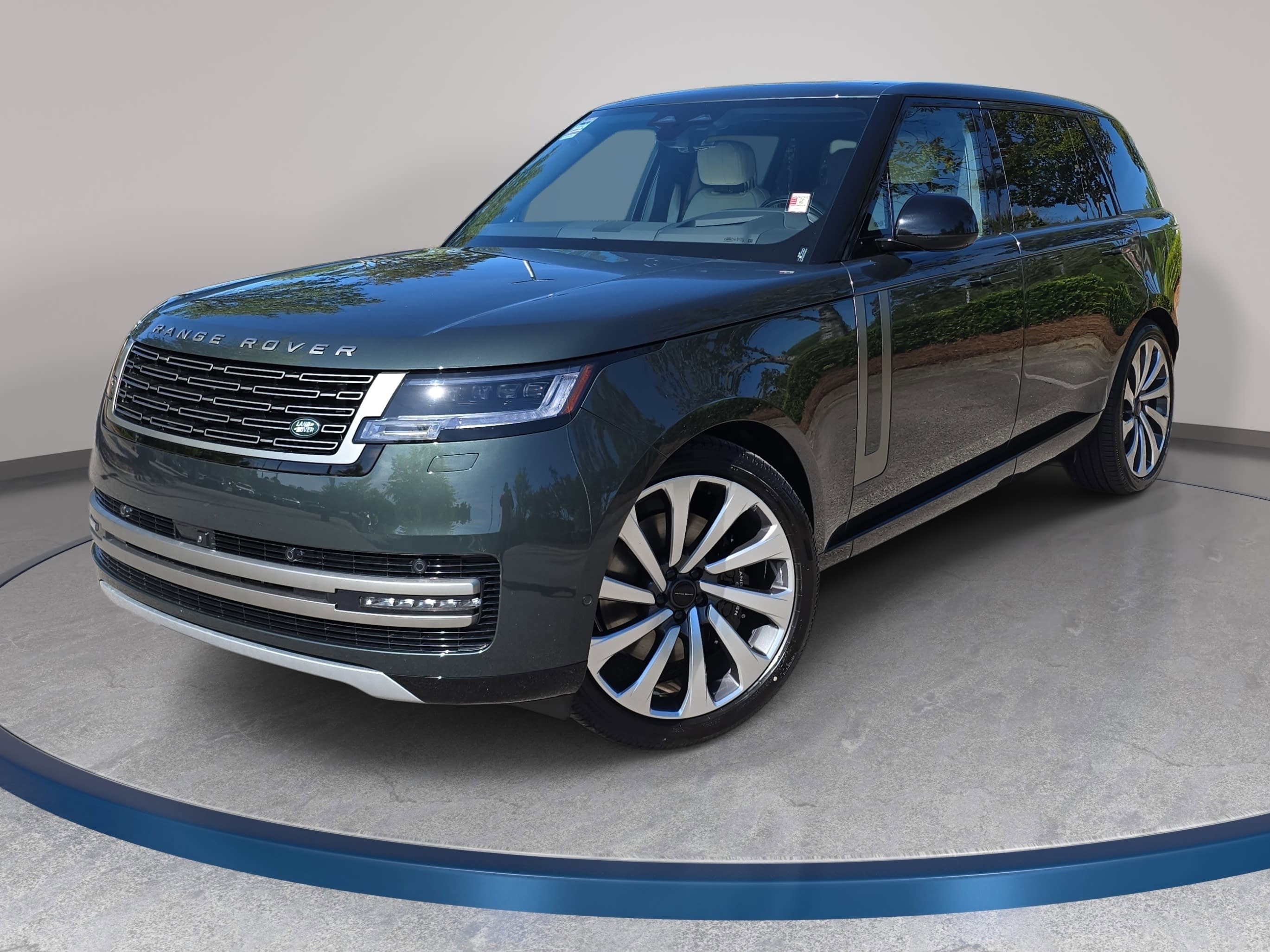 New 2026 Land Rover Range Rover Long Wheelbase SE
