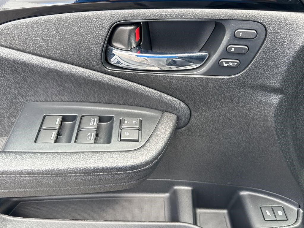 Certified 2022 Honda Pilot Touring image 24