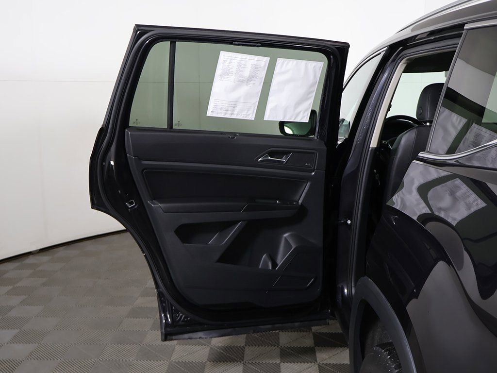 Used 2020 Volkswagen Atlas SEL R-Line image 28