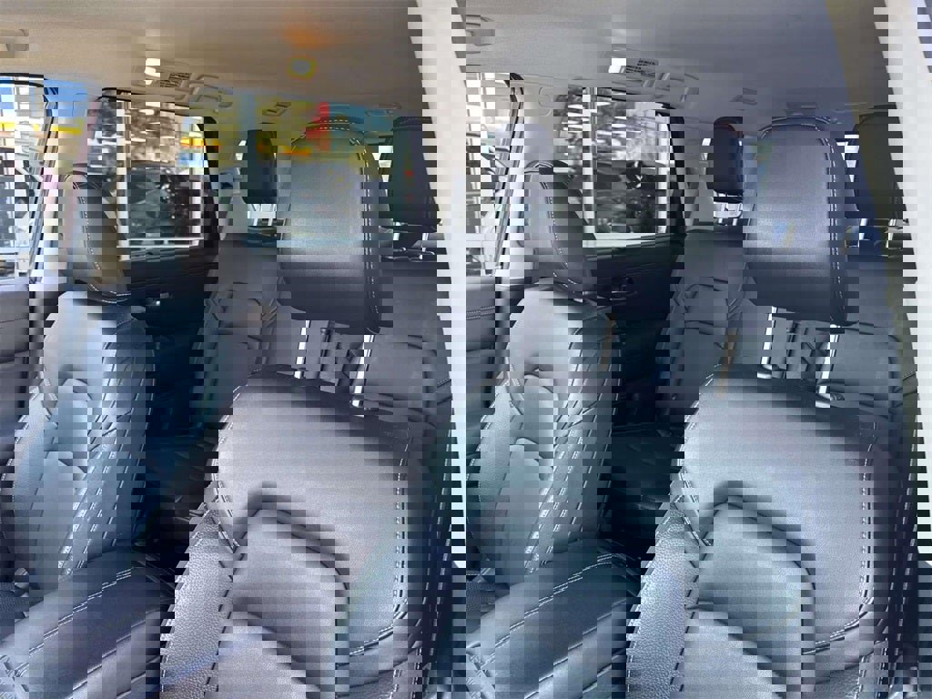 Used 2022 Nissan Pathfinder SL w/ Cargo Package image 19