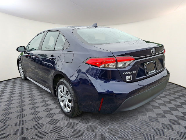 Used 2023 Toyota Corolla LE FWD image 4