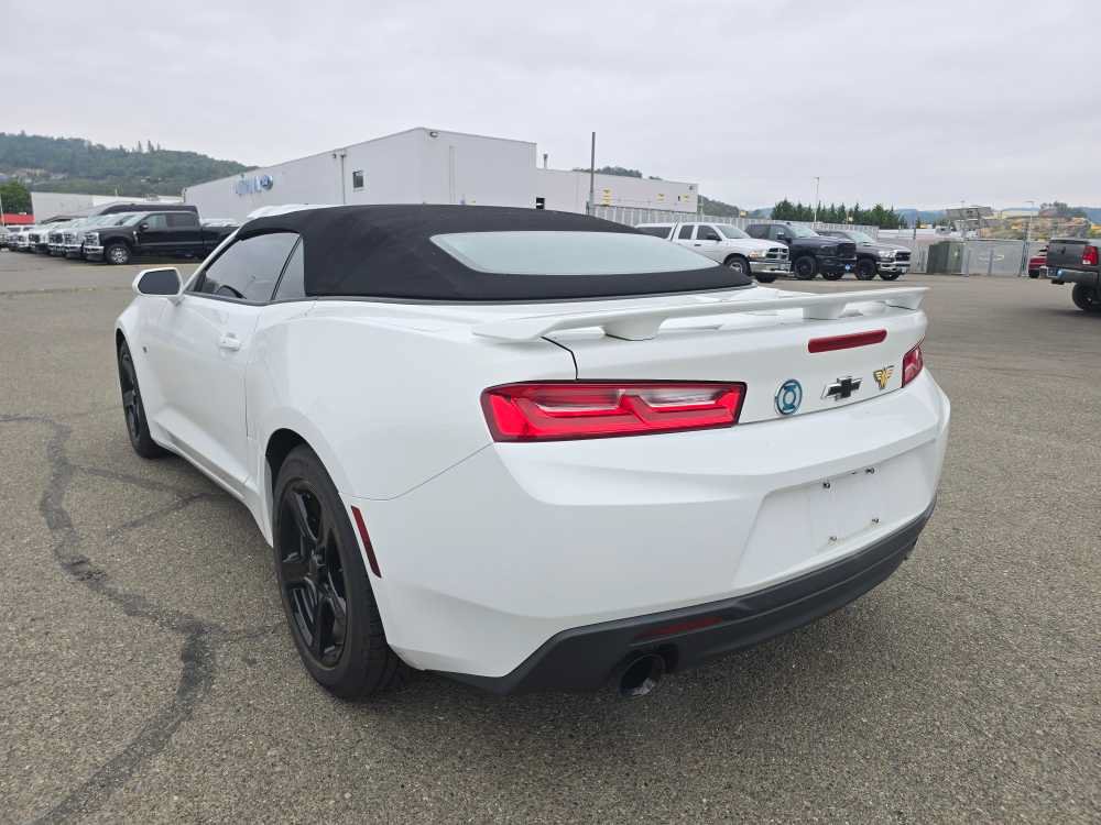 Used 2016 Chevrolet Camaro LT RWD image 2