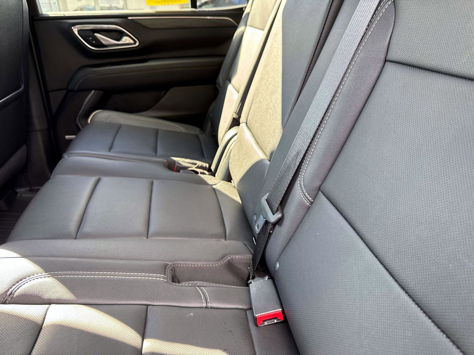 Certified 2023 GMC Yukon SLT w/ SLT Luxury Package image 10