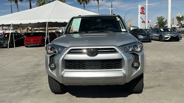 Used 2022 Toyota 4Runner TRD Off-Road Premium w/ Moonroof Package AWD/4WD image 2
