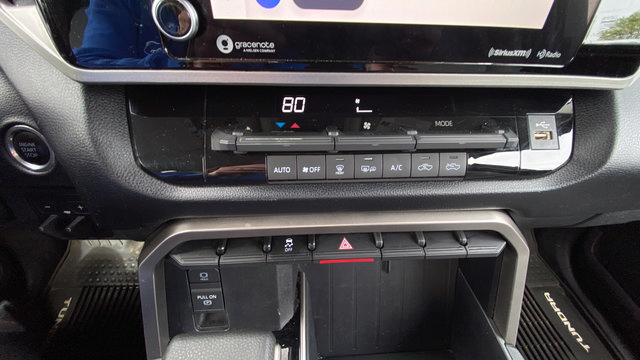Used 2024 Toyota Tundra SR5 w/ SR5 Convenience Package AWD/4WD image 16