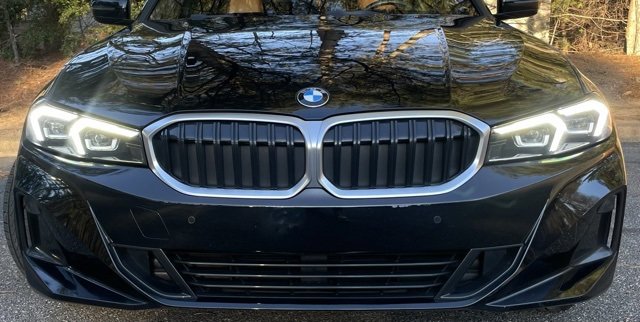 Used 2023 BMW 330i Sedan w/ Driving Assistance Package image 4