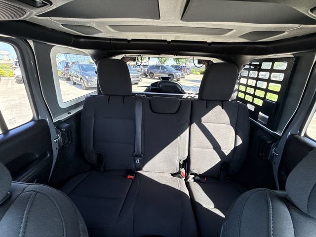 Used 2018 Jeep Wrangler Unlimited Sport S AWD/4WD image 21
