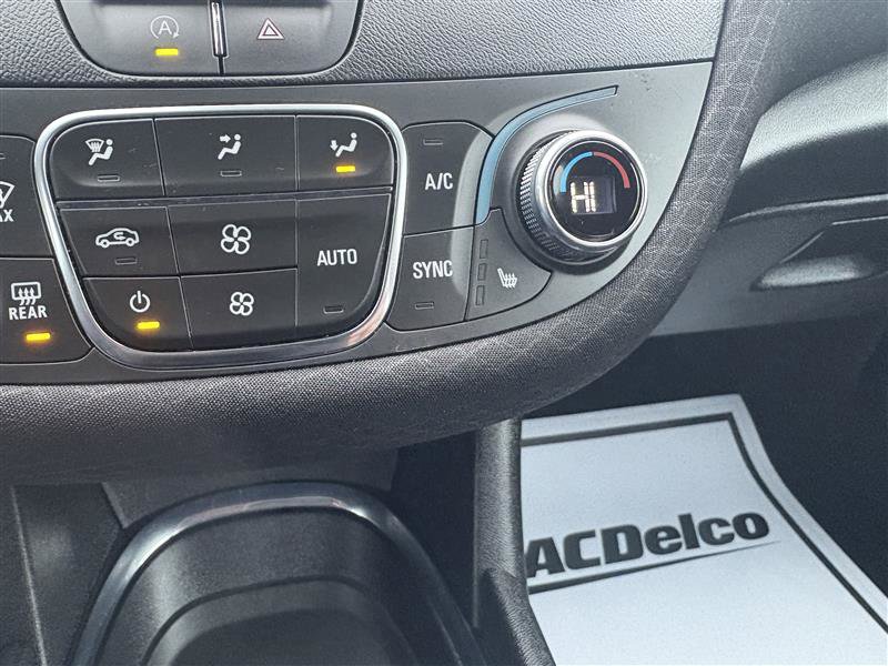 Used 2024 Chevrolet Malibu LT image 15