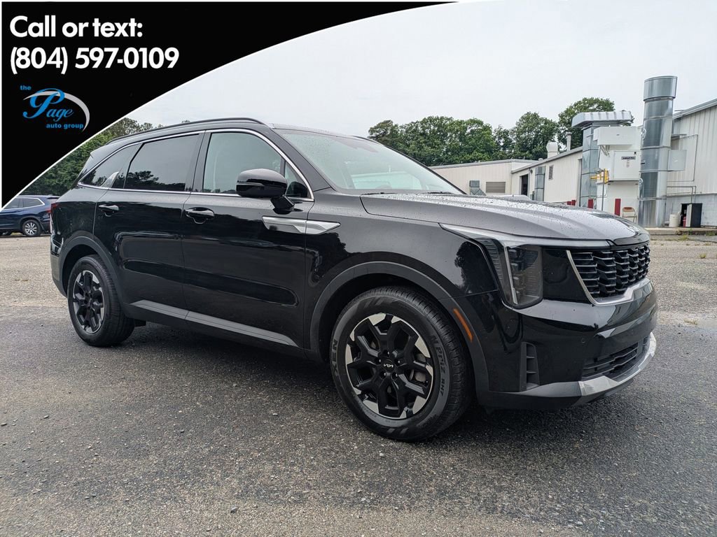 Used 2024 Kia Sorento S FWD image 1
