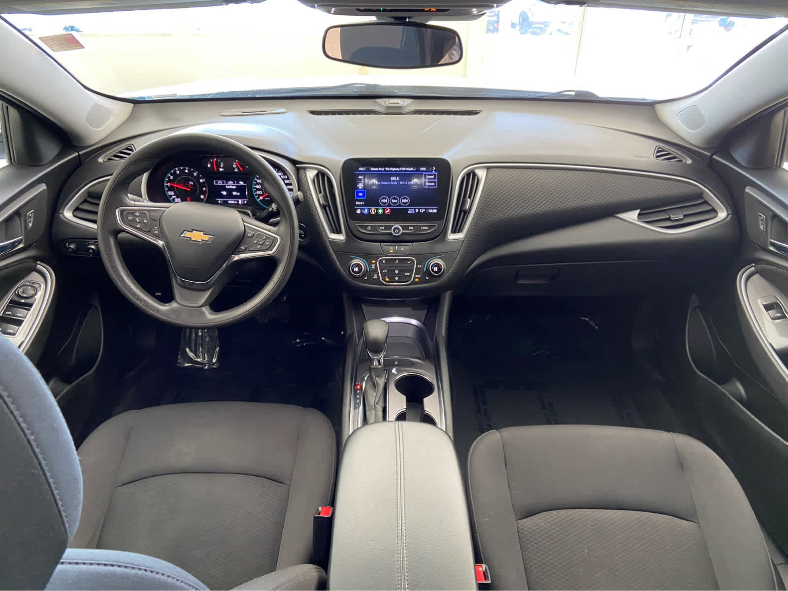 Used 2023 Chevrolet Malibu LT image 14