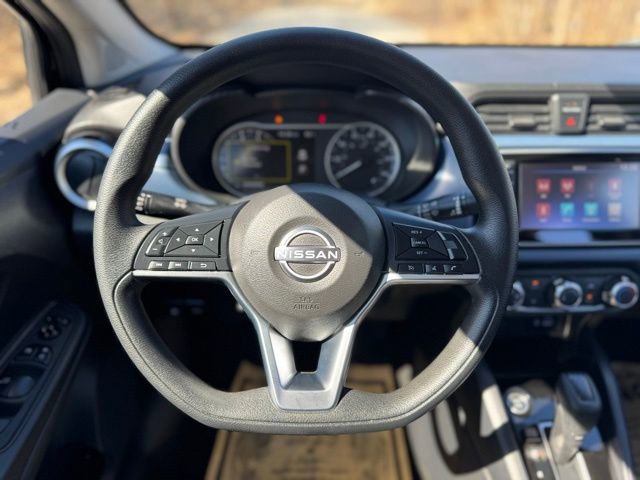 Used 2025 Nissan Versa SV image 21