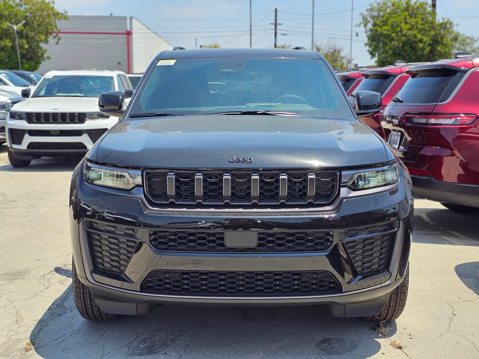 New 2026 Jeep Grand Cherokee Altitude RWD image 2
