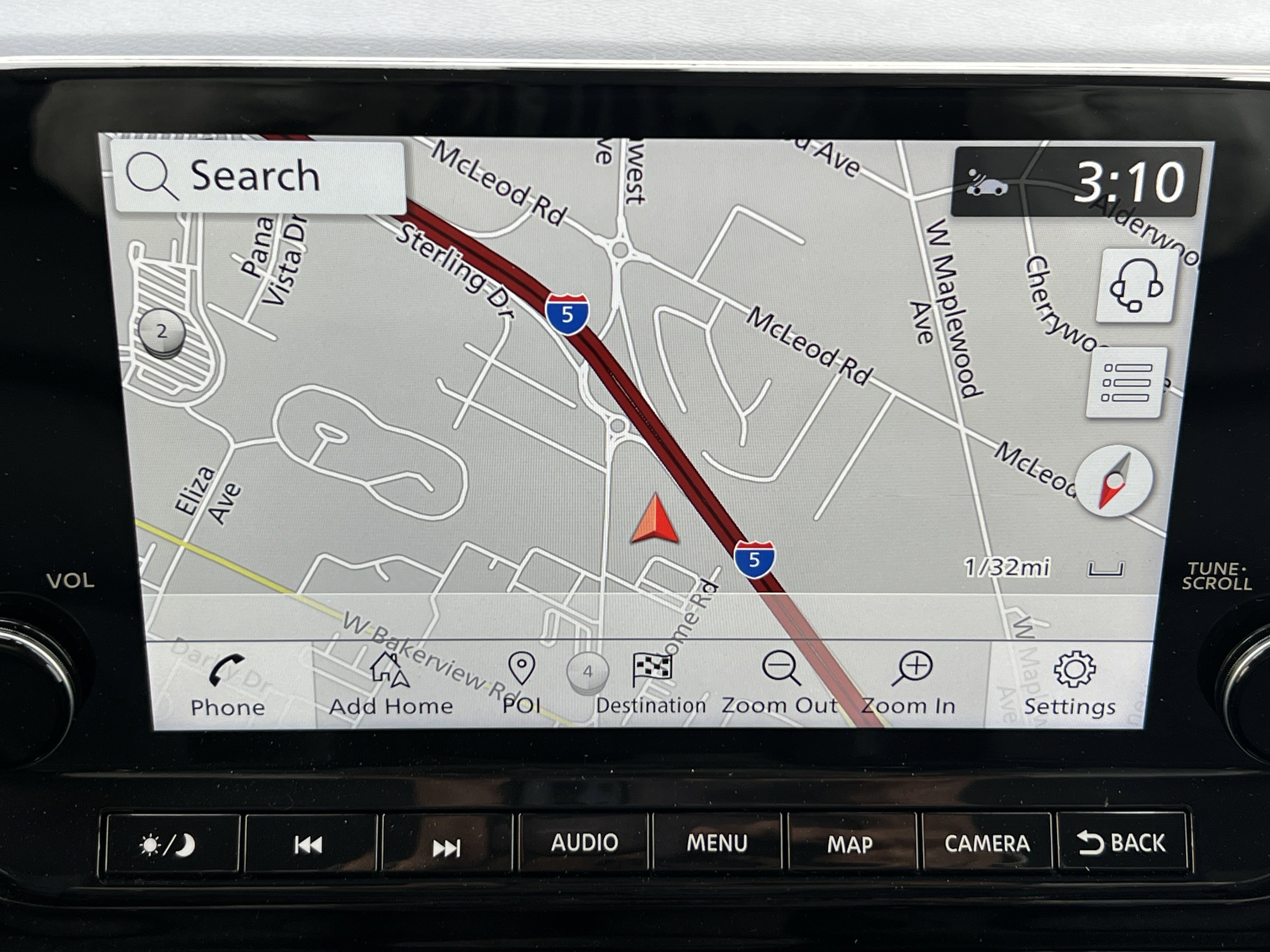 Used 2025 Nissan Pathfinder SL AWD/4WD image 11