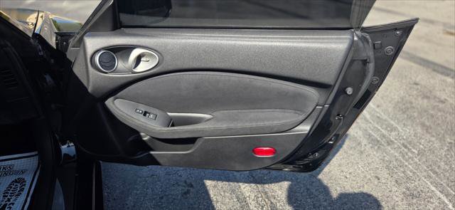 Used 2011 Nissan 370Z Touring w/ Sport Pkg image 18