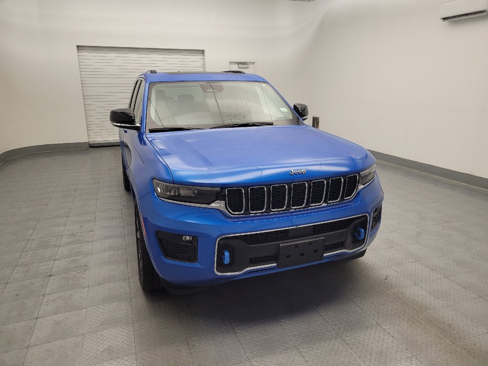 Used 2022 Jeep Grand Cherokee Overland AWD/4WD image 14