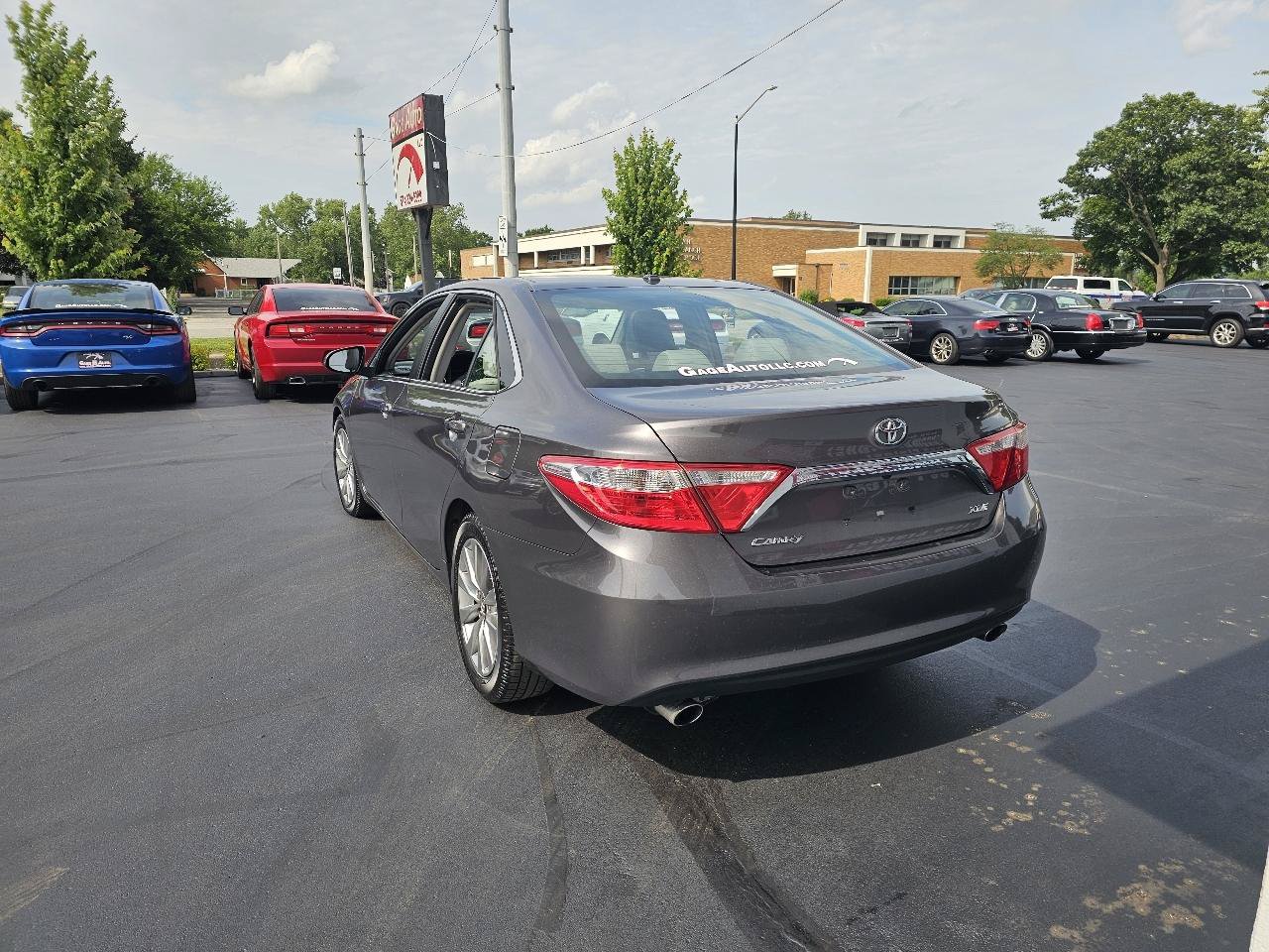 Used 2016 Toyota Camry XLE FWD image 8