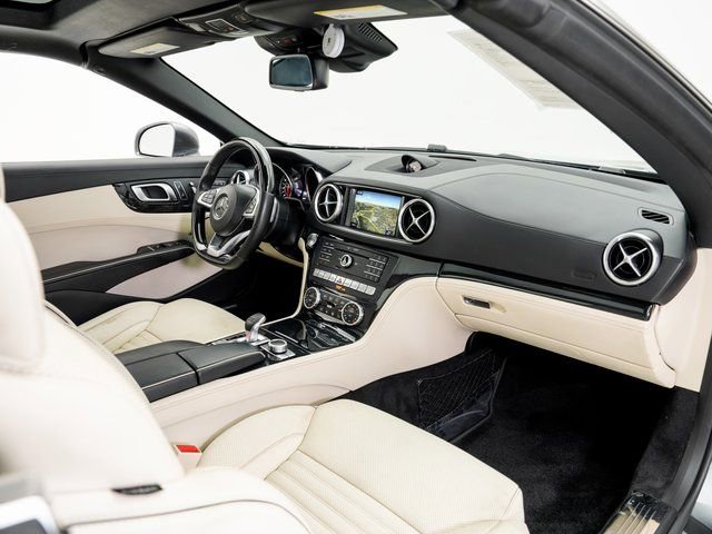 Used 2018 Mercedes-Benz SL 550 image 21