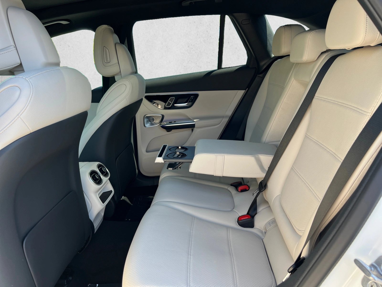 New 2026 Mercedes-Benz GLC 300 4MATIC image 17