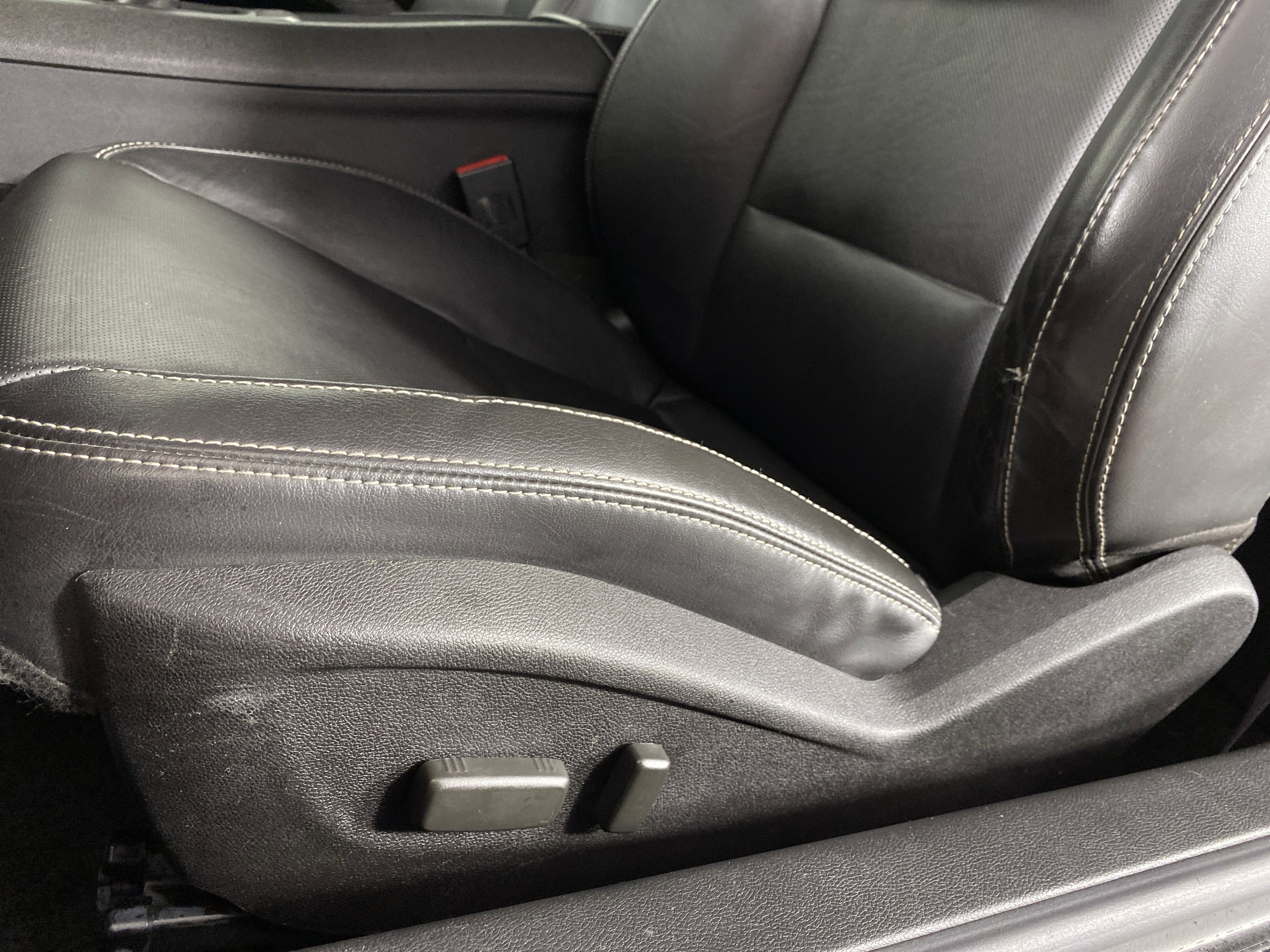 Used 2011 Chevrolet Camaro SS w/ RS Package image 15