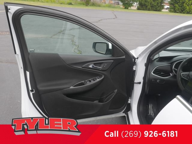 Used 2024 Chevrolet Malibu LT FWD image 19