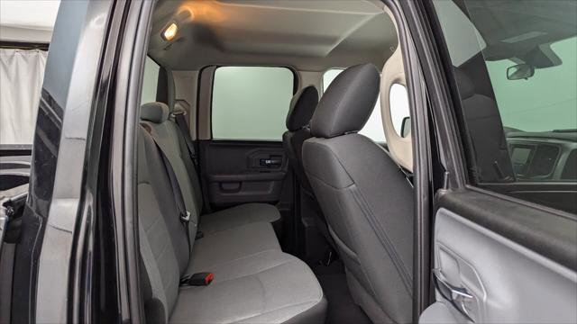 Used 2024 RAM 1500 Classic SLT AWD/4WD image 18
