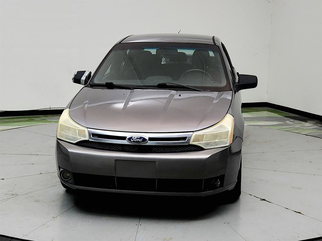 Used 2011 Ford Focus SE w/ 201A Rapid Spec Order Code FWD image 2