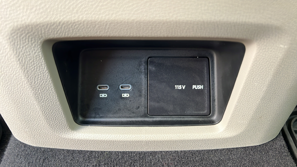 Used 2024 Volkswagen Atlas SEL Premium R-Line AWD/4WD image 13