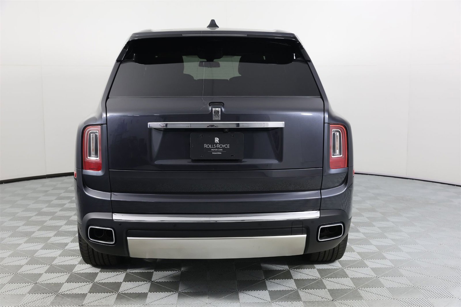 Certified 2024 Rolls-Royce Cullinan image 6