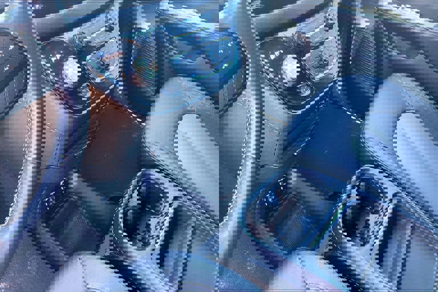 Used 2020 Chrysler Pacifica Touring w/ S Appearance Package FWD image 16