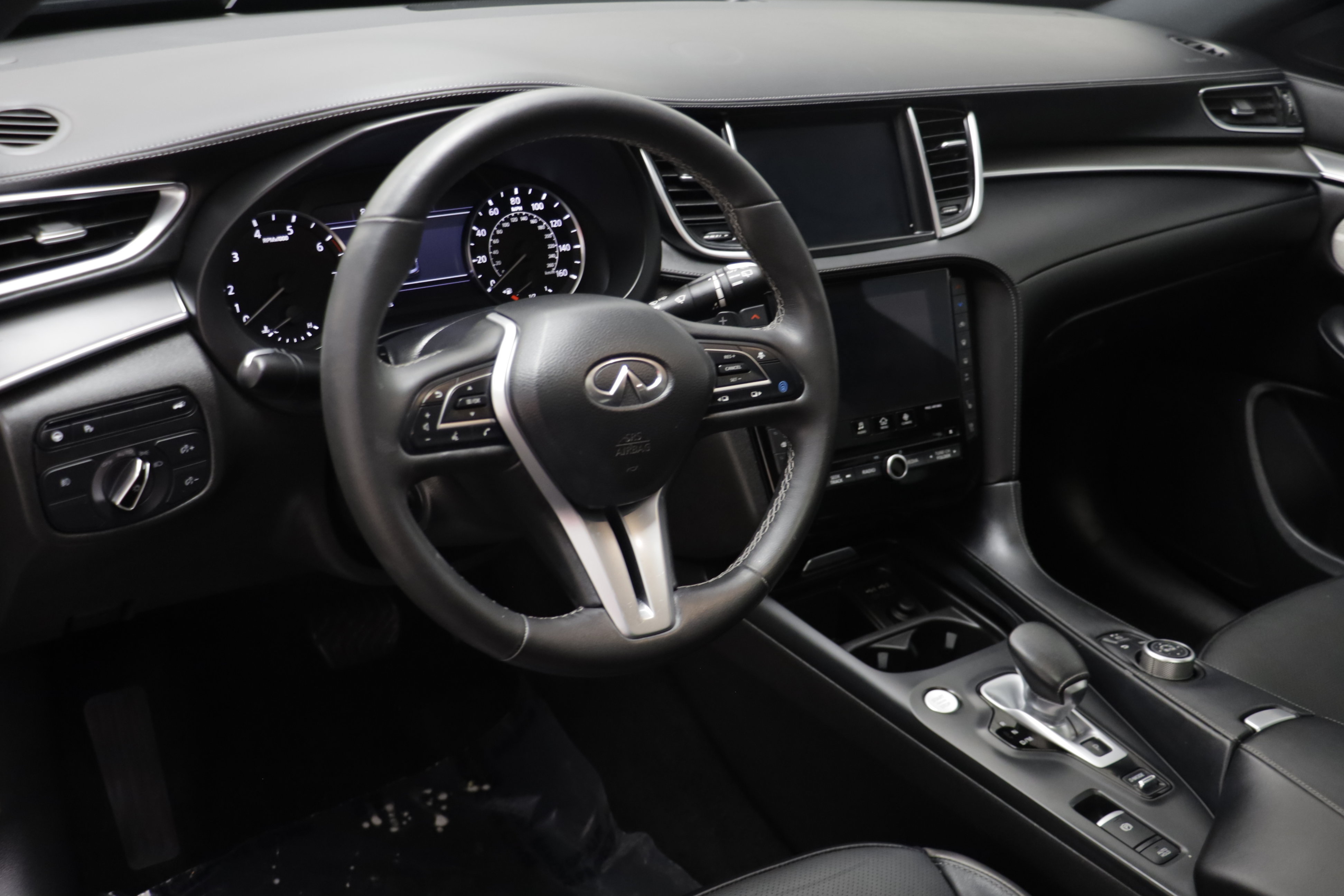 Used 2023 INFINITI QX55 Essential AWD/4WD image 6
