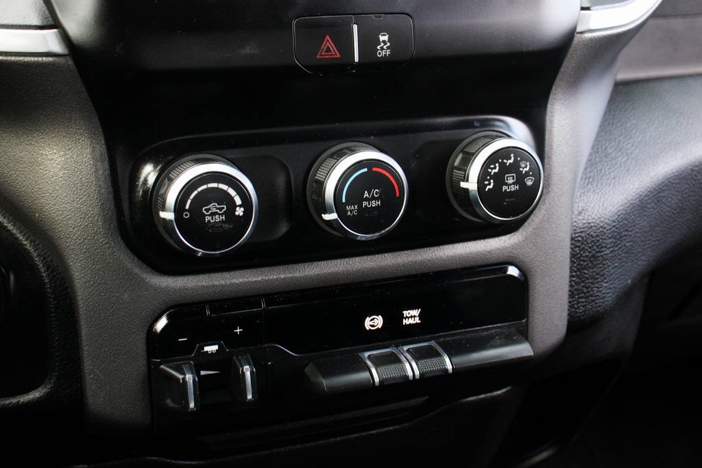 Used 2021 RAM 3500 Big Horn AWD/4WD image 32