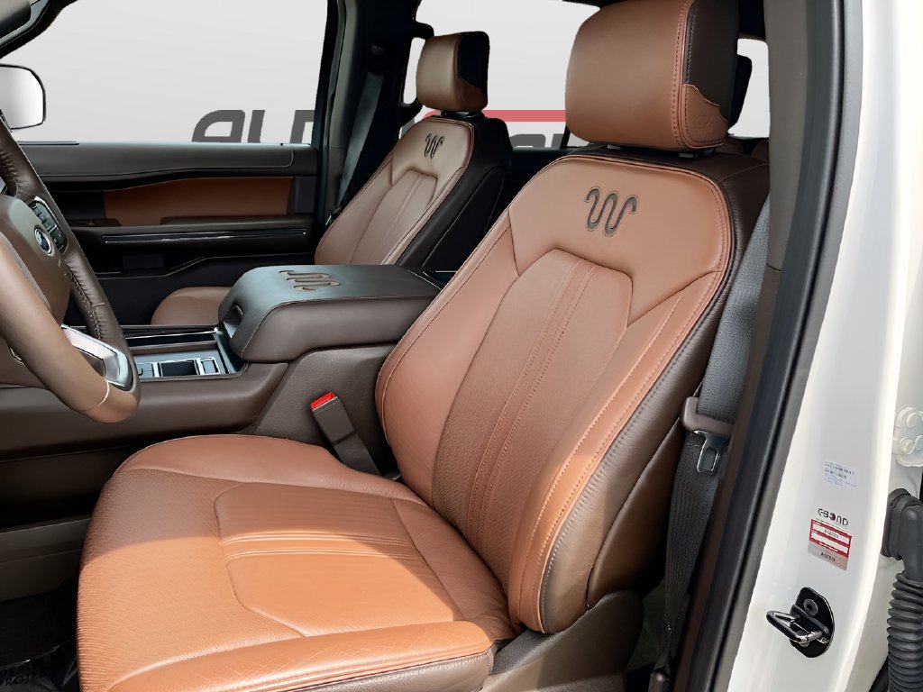 Used 2024 Ford Expedition King Ranch RWD image 22