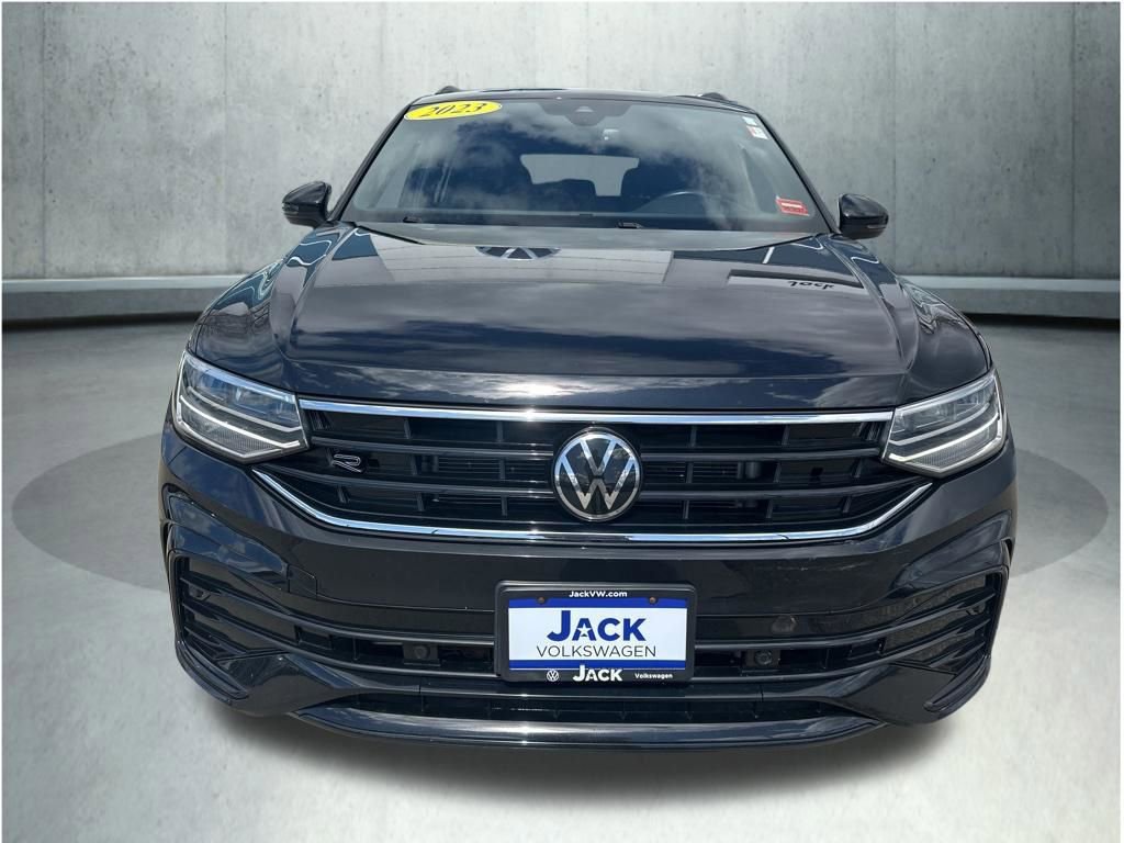 Used 2023 Volkswagen Tiguan SE R-Line AWD/4WD image 10