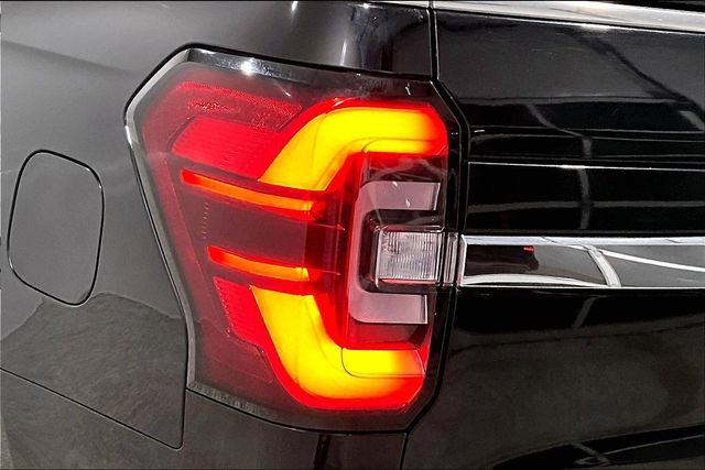 Used 2024 Ford Expedition Limited image 41