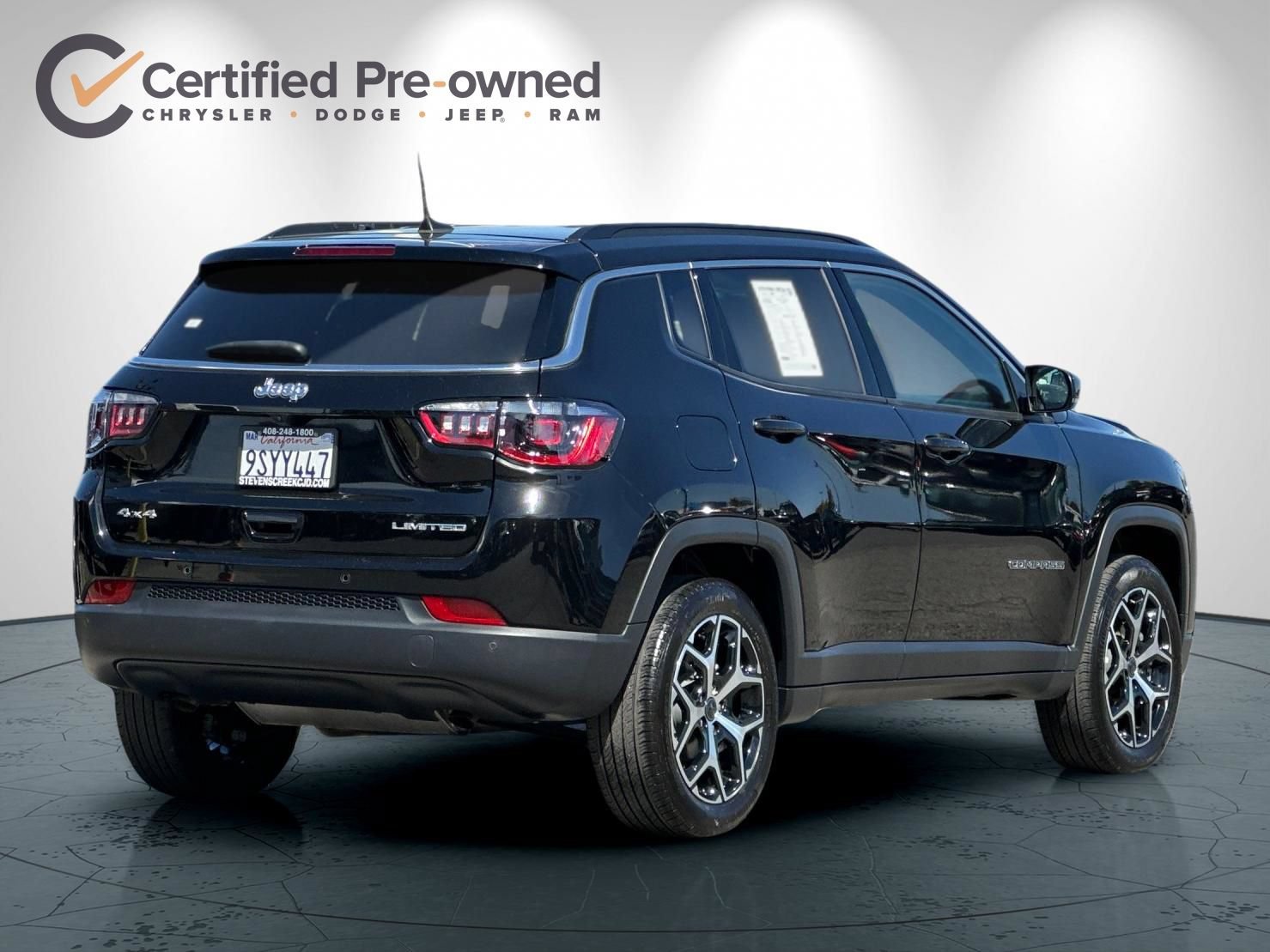 Used 2025 Jeep Compass Limited AWD/4WD image 4