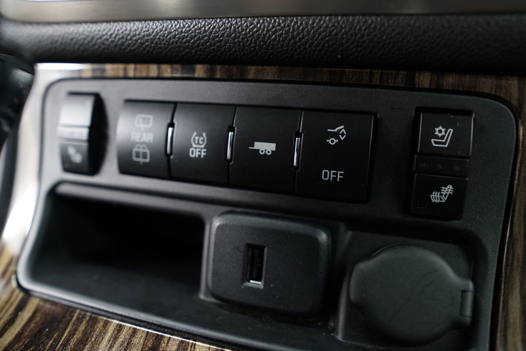 Used 2015 GMC Acadia Denali image 33