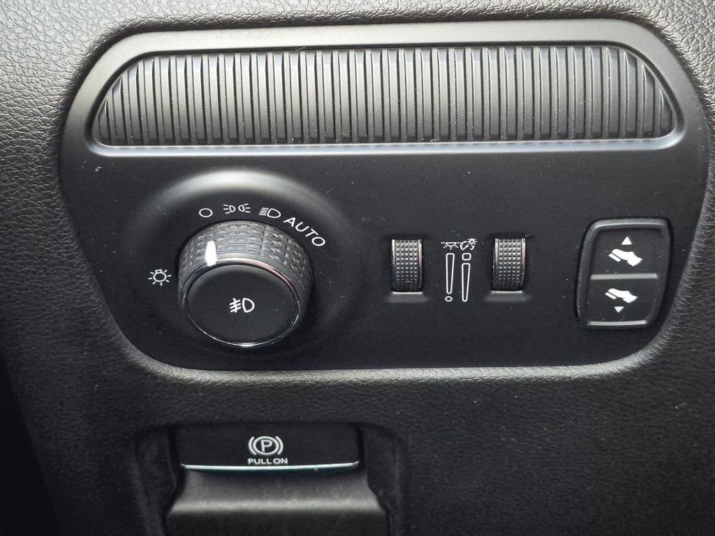 Used 2024 Jeep Wagoneer Series II w/ Flexible Seating Group AWD/4WD image 23
