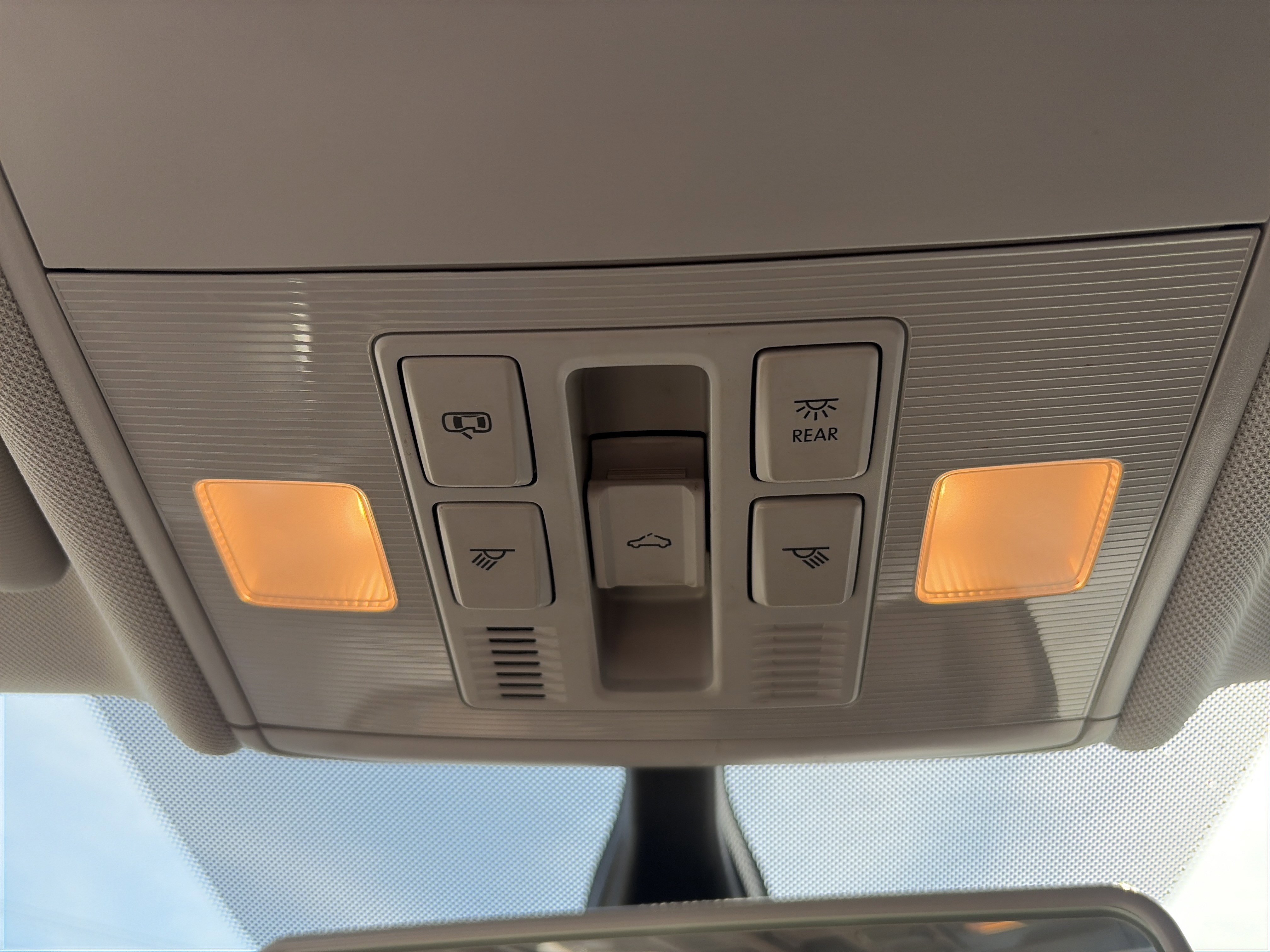 Used 2021 Volkswagen Jetta SE image 36