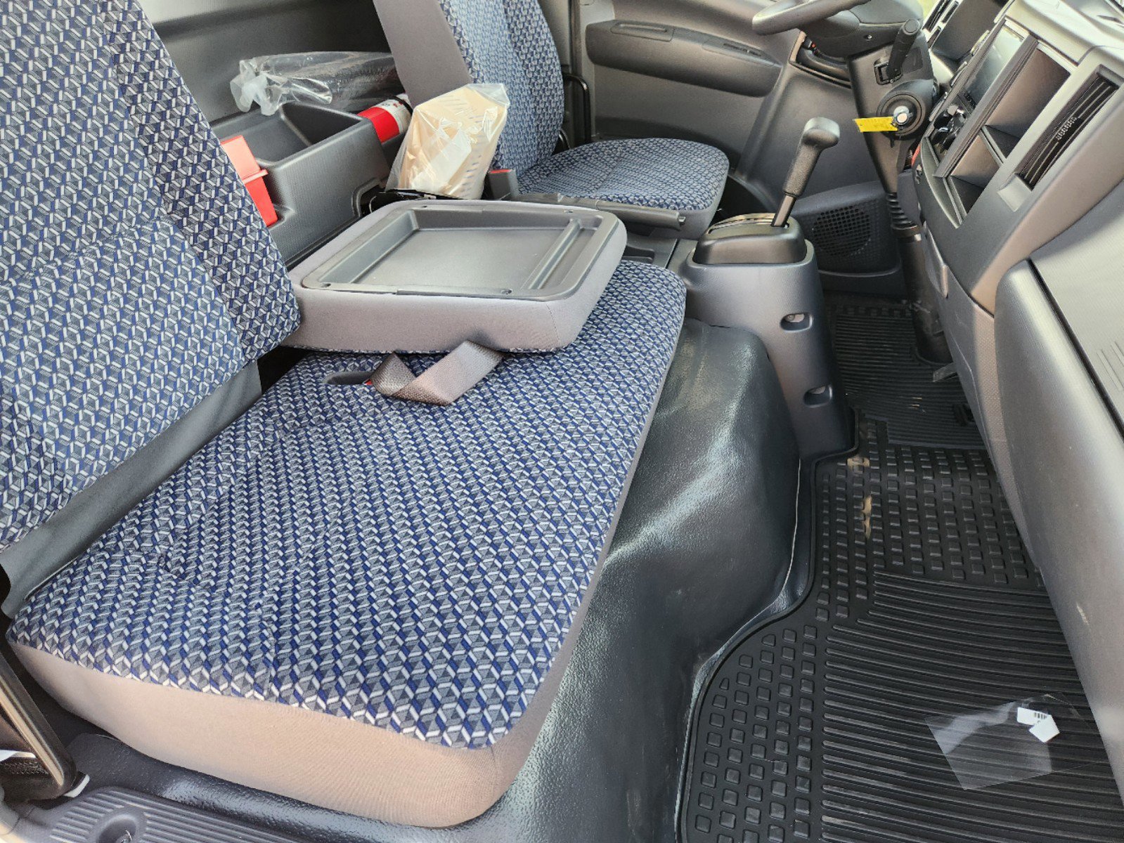 New 2025 Chevrolet Low Cab Forward image 16