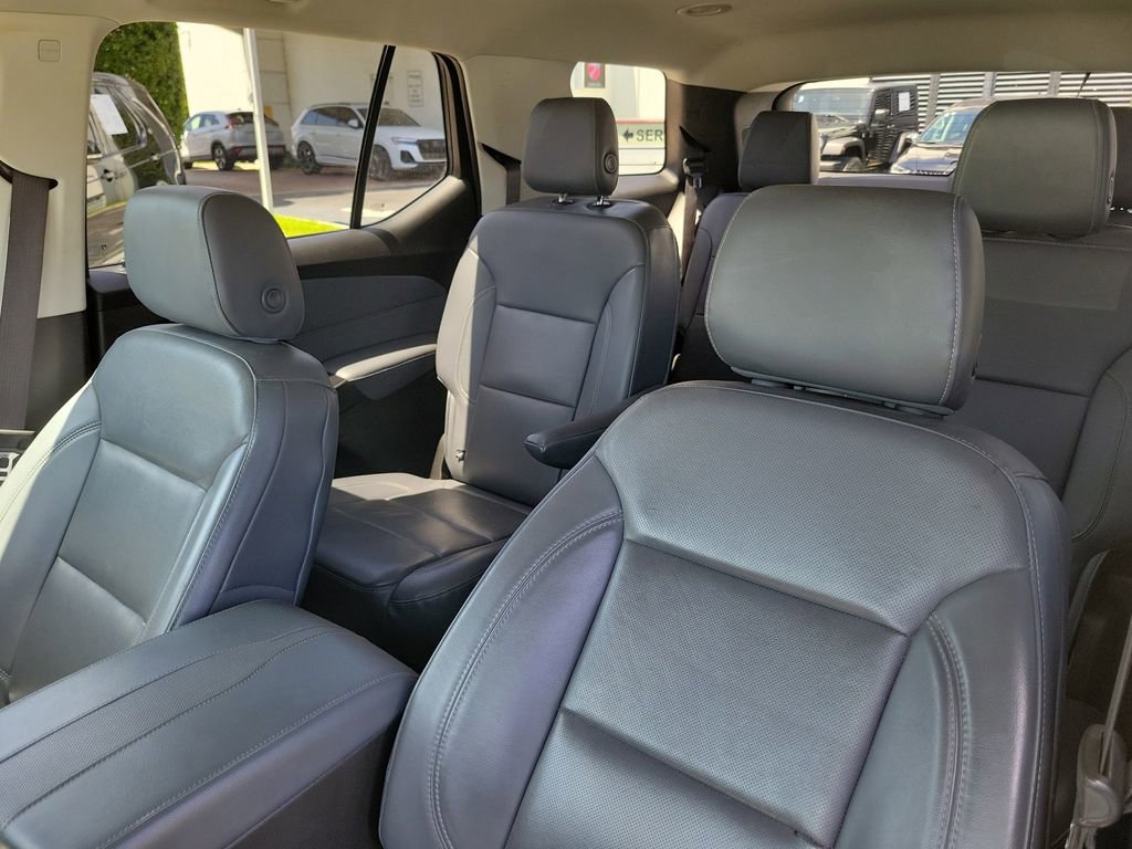 Used 2018 Chevrolet Traverse Premier w/ Driver Confidence II Package FWD image 23