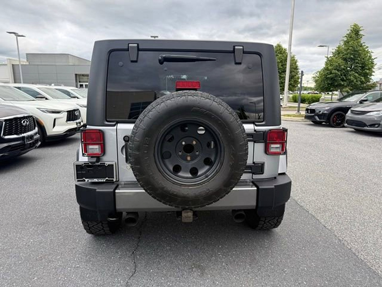 Used 2014 Jeep Wrangler Unlimited Sport AWD/4WD image 10