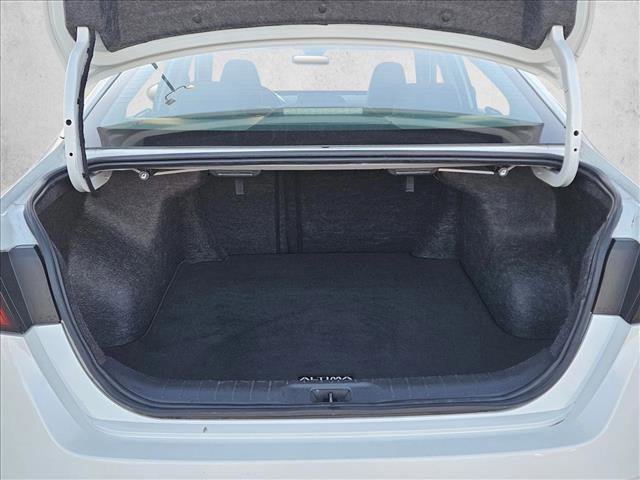 Used 2023 Nissan Altima 2.5 SV image 6