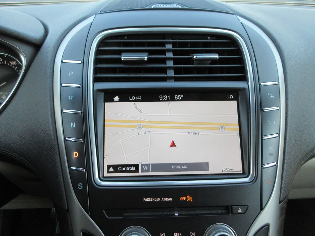 Used 2018 Lincoln MKX Reserve w/ Driver Assistance Package FWD image 30