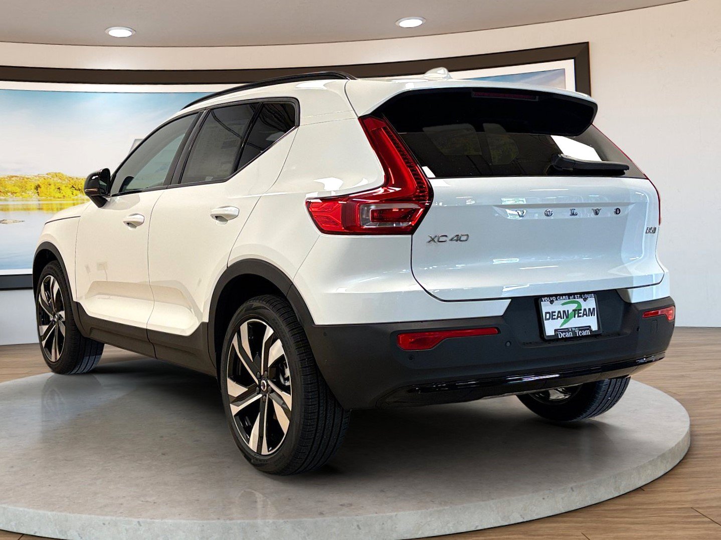 New 2026 Volvo XC40 B5 Ultra w/ Protection Package Premier AWD/4WD image 7