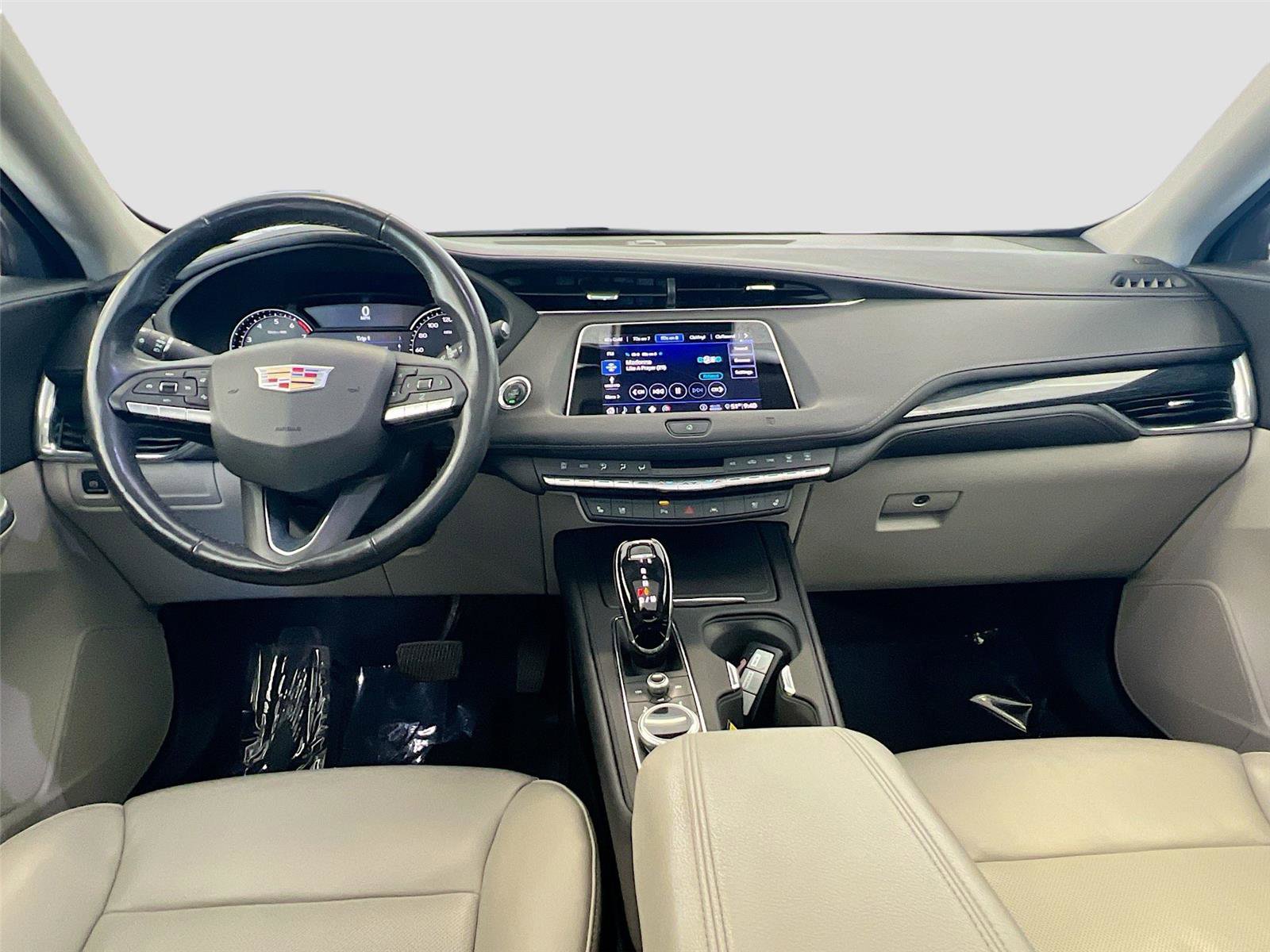 Used 2020 Cadillac XT4 Premium Luxury image 31