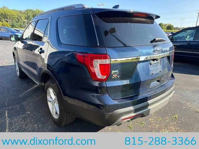 Used 2017 Ford Explorer XLT AWD/4WD image 3