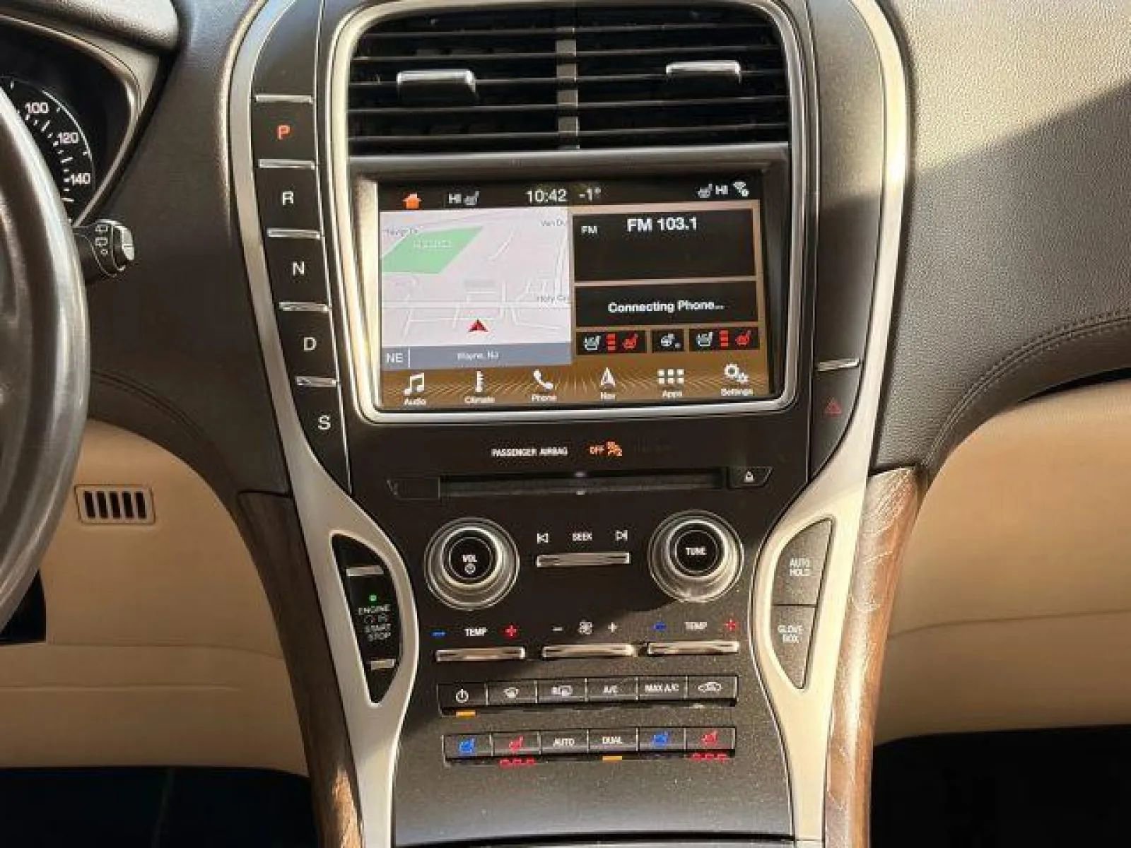 Used 2017 Lincoln MKX Reserve w/ Lincoln MKX Climate Package image 27